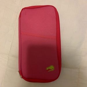 🦋 Passport wallet/organizer